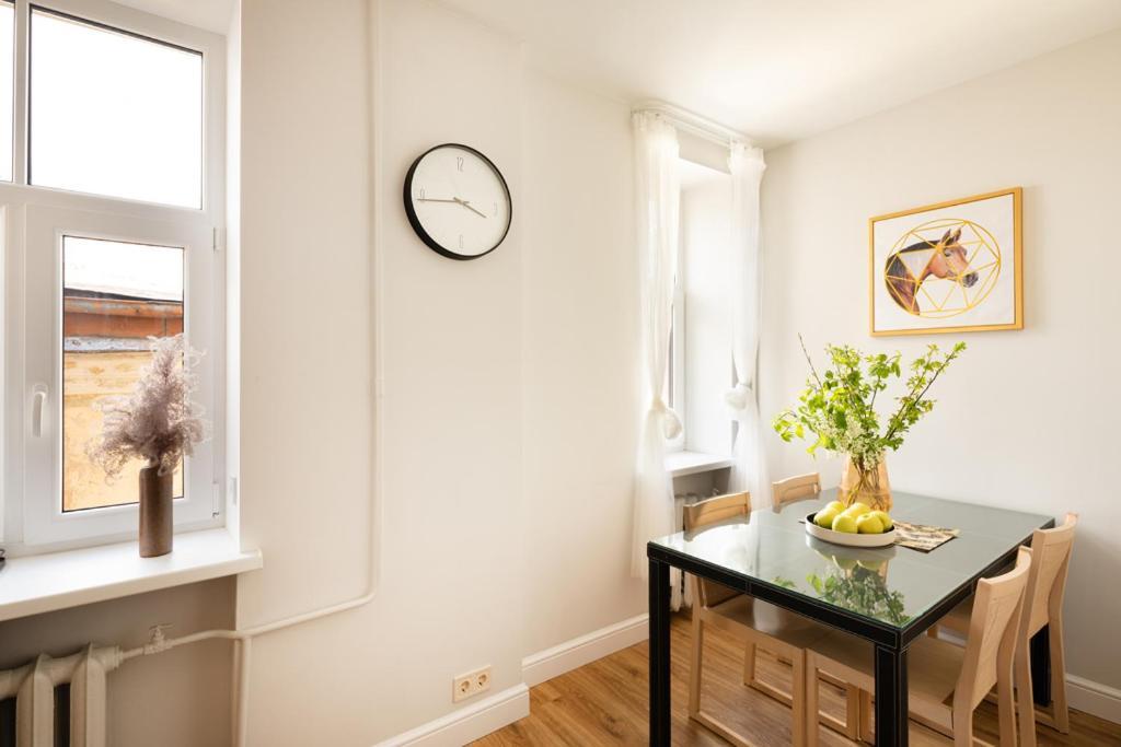 Cozy 2 Bedroom Apartment In Riga Centre 외부 사진